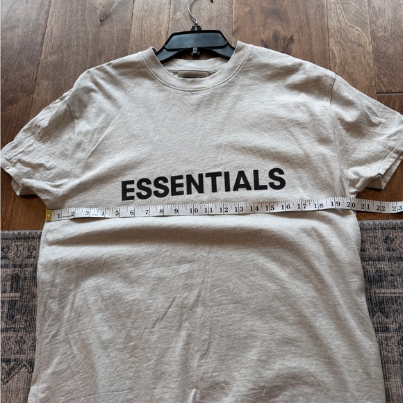 Essentials Fear of God logo tee size XXS - Picture 8 of 8
